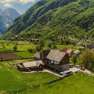 Bujtina Polia Feriegård