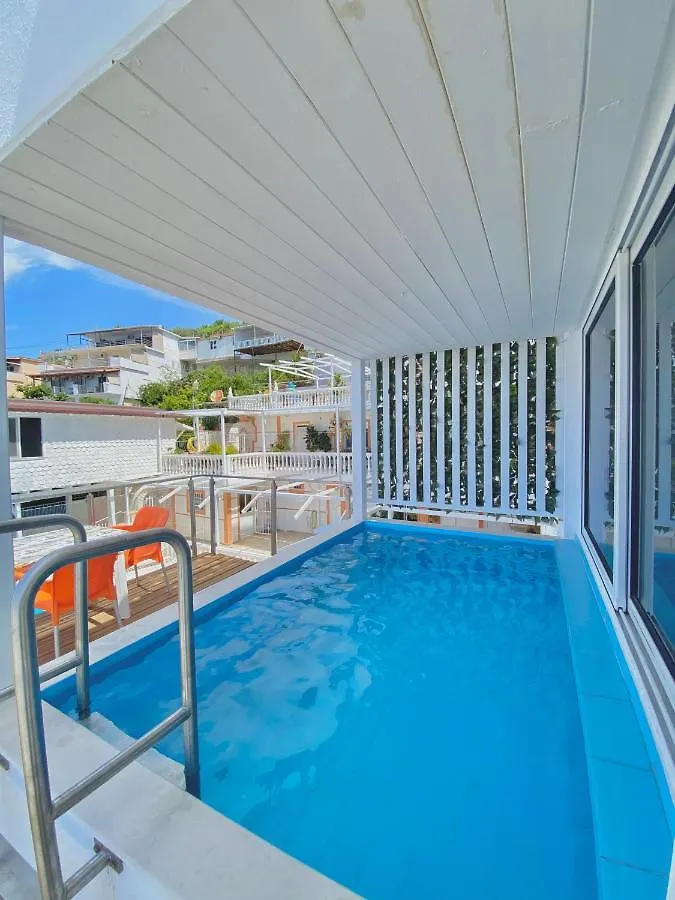 Qeparo Napolon Complex Ξενοδοχείο